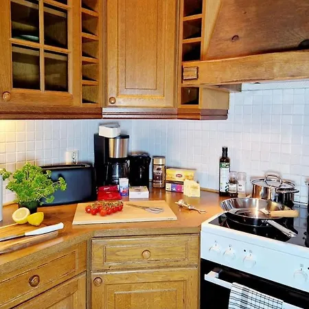 King Bed Great Location Floor * Bergen