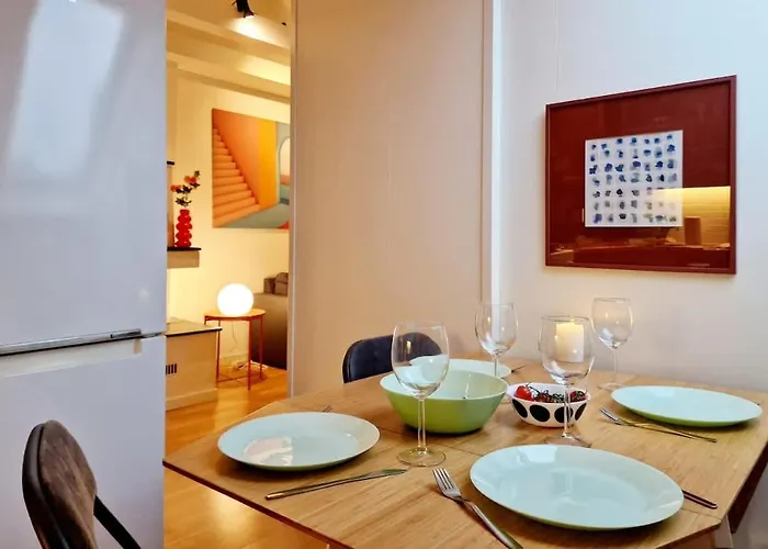 King Bed Great Location Floor *