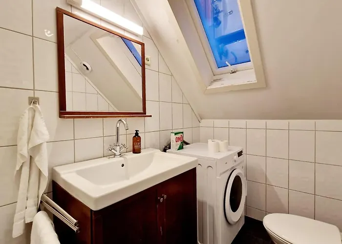 King Bed Great Location Floor * Μπέργκεν